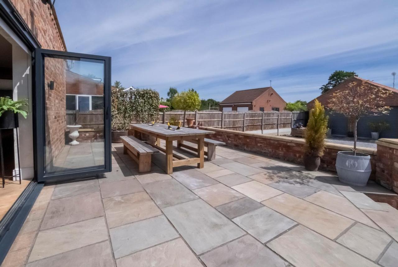 The Stables Luxury House With Hot Tub Apartment York Exterior foto