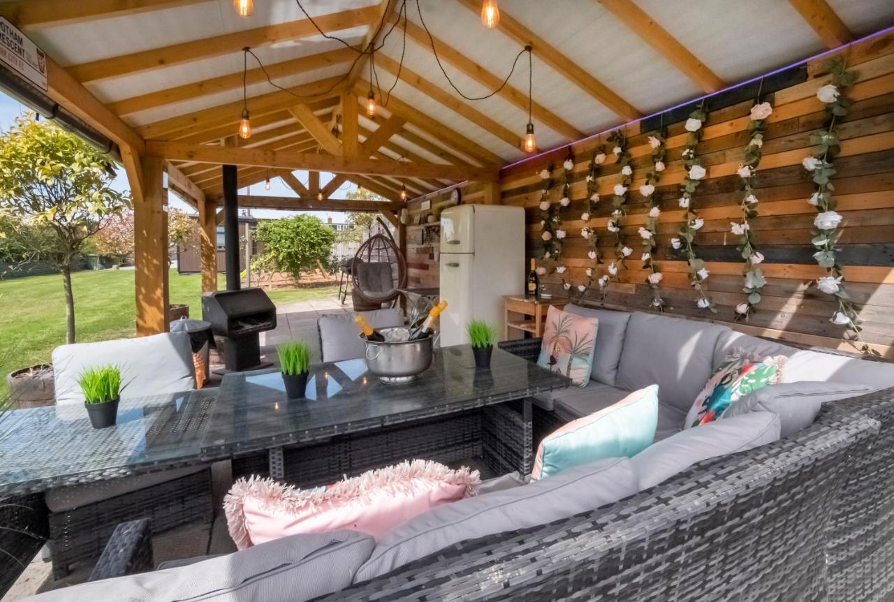 The Stables Luxury House With Hot Tub Apartment York Exterior foto
