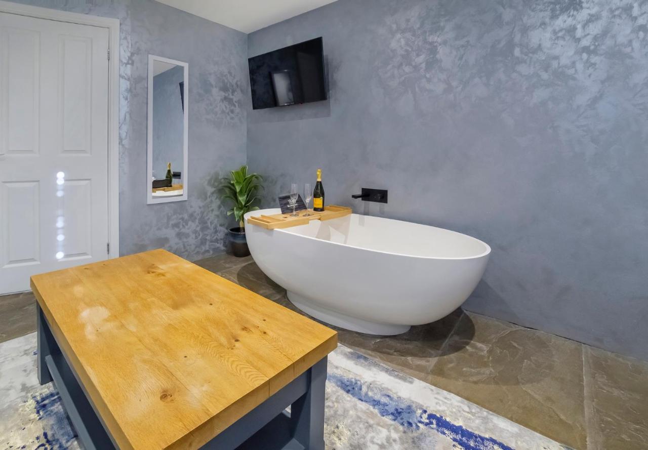 The Stables Luxury House With Hot Tub Apartment York Exterior foto